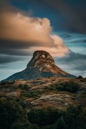 28-april-sprueche-fuer-die-seele-motivationssprueche-lebensweisheiten-spruch-des-tages-berg-sturm-werte-280 28. April: Wie ein Berg, der den Sturm übersteht, bleibe standhaft in deinen Überzeugungen und Werten. - Sprüche für die Seele | Motivationssprüche | Lebensweisheiten | Spruch des Tages